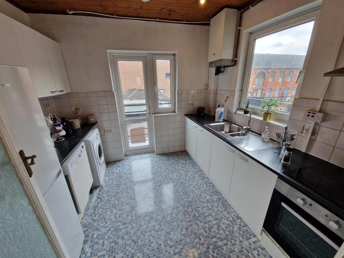 Finchley Holidays Whetstone Экстерьер фото