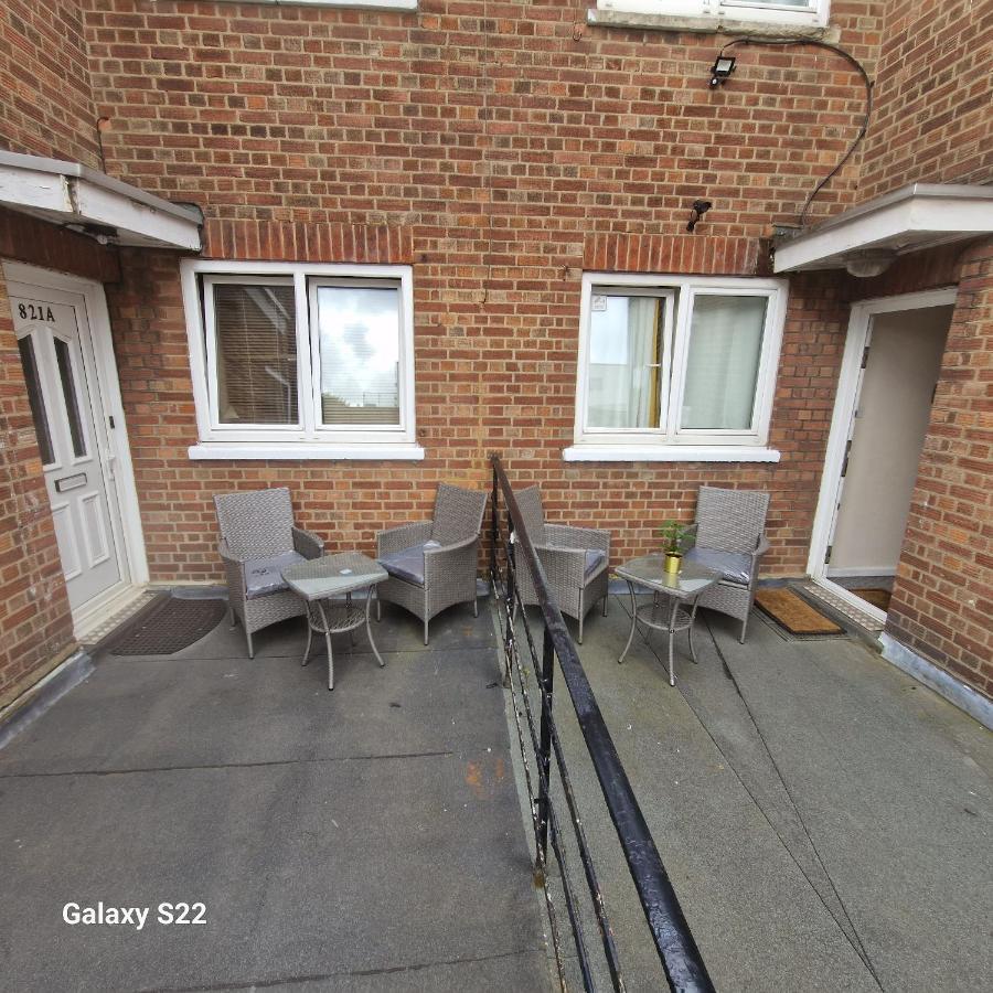 Finchley Holidays Whetstone Экстерьер фото